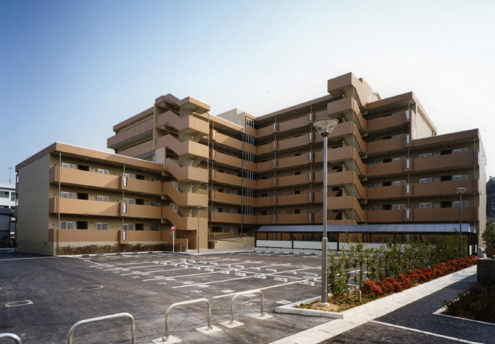 (Provisional) Minamigaoka Municipal Housing Construction (Building) Work