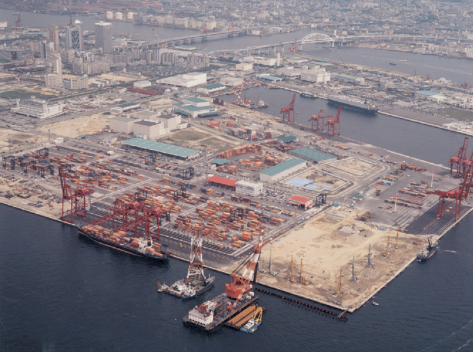 Kobe Port Rokko Island (-13m) Quay Wall Disaster Recovery Work