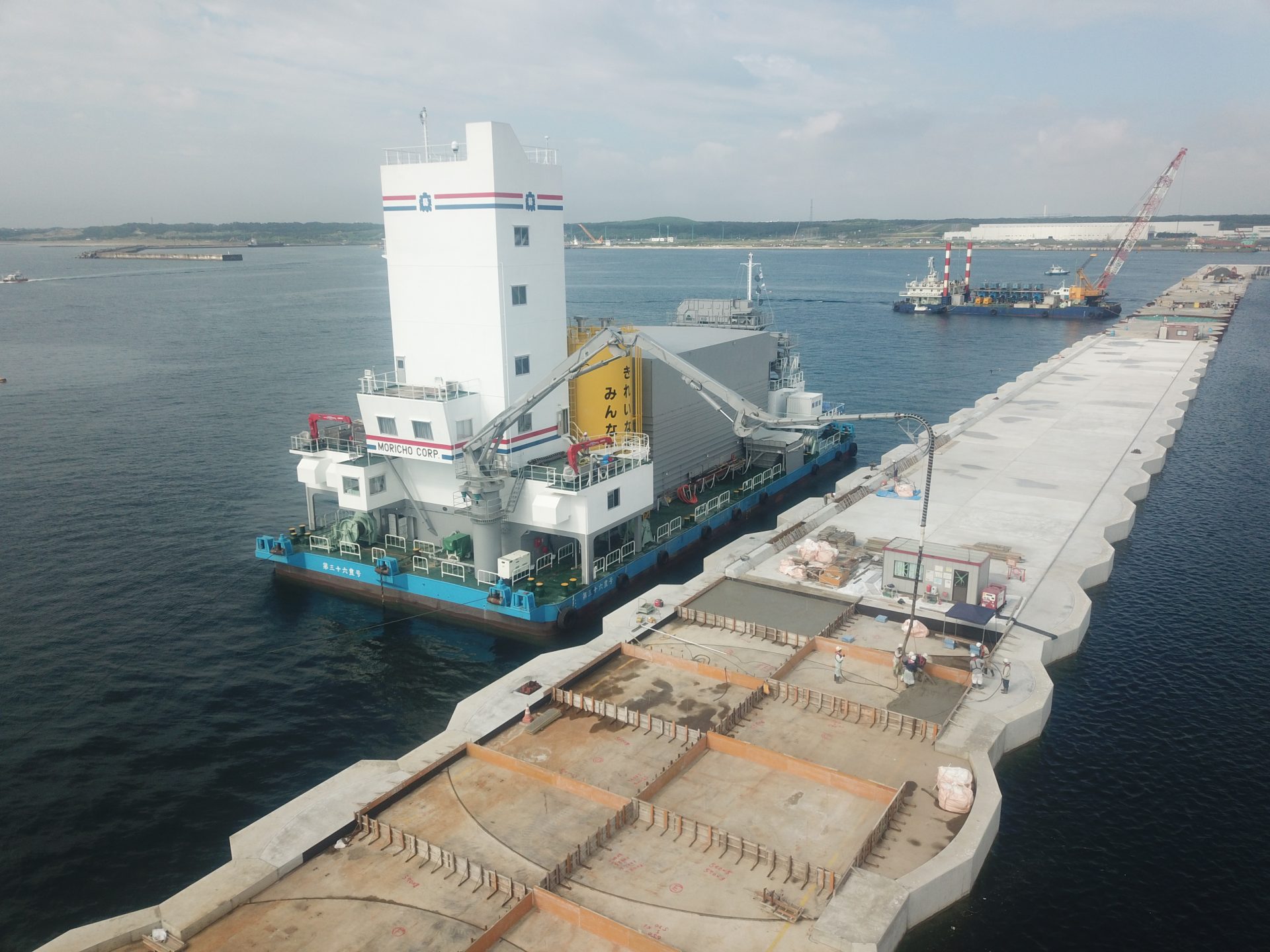 Ibaraki Port Hitachinaka Port Central Wharf District Waste Disposal Embankment Construction Work