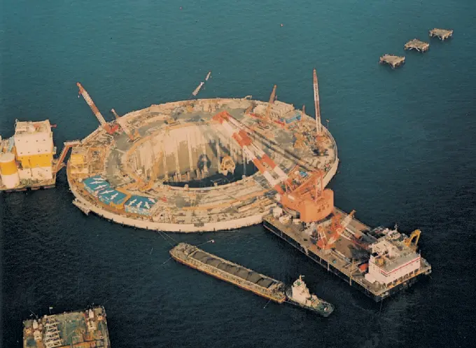 東京湾横断道路川崎人工島内部掘削工事 ｜ 株式会社森長組